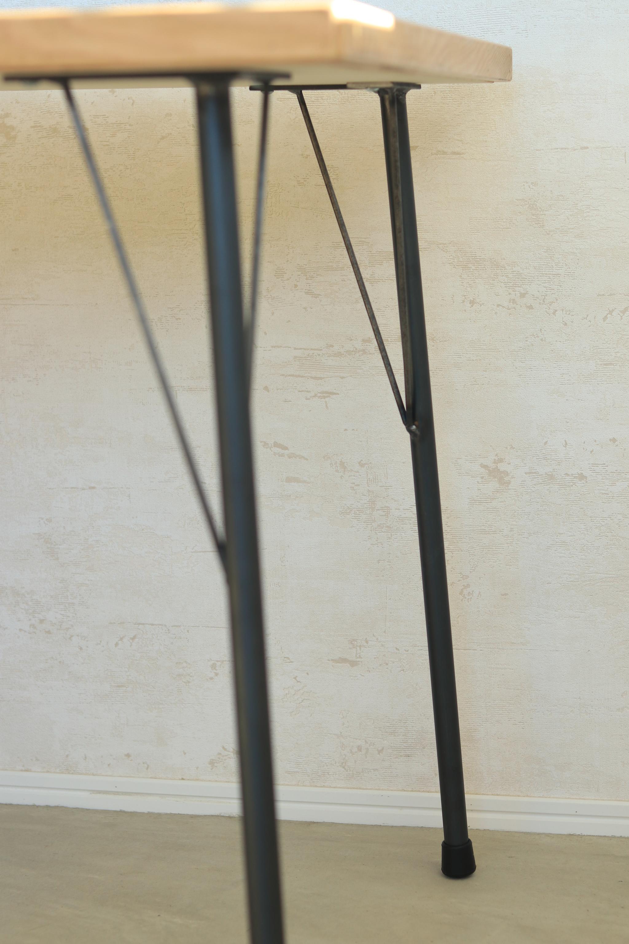 ヘリンボーンテーブル　W1,500×D800 アイアン脚　ダイニングテーブル　リビングテーブル　店舗什器 | 5枚目